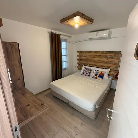 Guel Hanim Konagi Alloggio in famiglia Çeşme