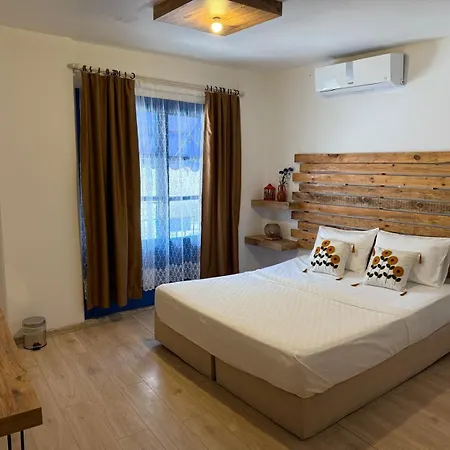 Guel Hanim Konagi Çeşme