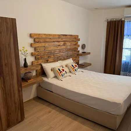 Gül Hanım Konağı Çeşme